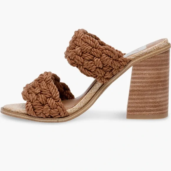 Dolce Vita Heels 🤎 - Picture 3 of 10